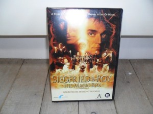 DVD Siegfried & Roy te koop bij Veldt Restpartijen te Heerle