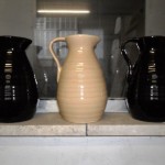 Diverse kannen te koop bij Veldt Restpartijen te Heerle