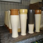 Vazen hoog bruine rand te koop bij Veldt Restpartijen te Heerle