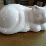 Slapende poes (steen)