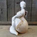 Vrouwen beeldje te koop bij Veldt Restpartijen te Heerle