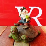 Kabouter op schildpad te koop bij Veldt Restpartijen te Heerle