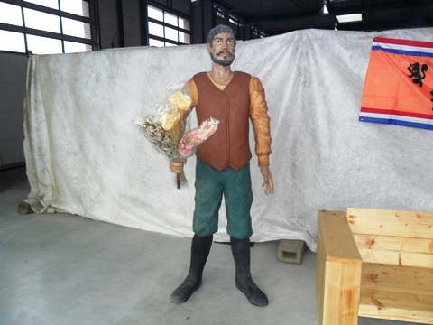 Piraat te koop bij Veldt Restpartijen te Heerle