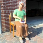 Oma / Sarah pop te koop bij Veldt Restpartijen te Heerle