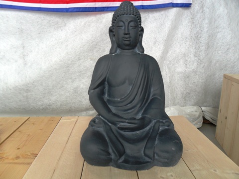 Boeddha te koop bij Veldt Restpartijen te Heerle