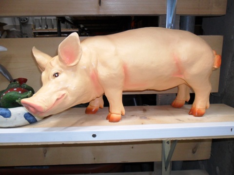 Varken te koop bij Veldt Restpartijen te Heerle