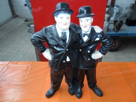 Laurel & Hardy te koop bij Veldt Restpartijen te Heerle
