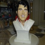 Elvis Presley te koop bij Veldt Restpartijen te Heerle