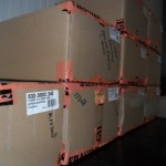 Glazen vaas met 3 Tulpen van Hout 4