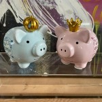 Mijn eerste spaarvarken 'Koning' te koop bij Veldt Restpartijen te Heerle